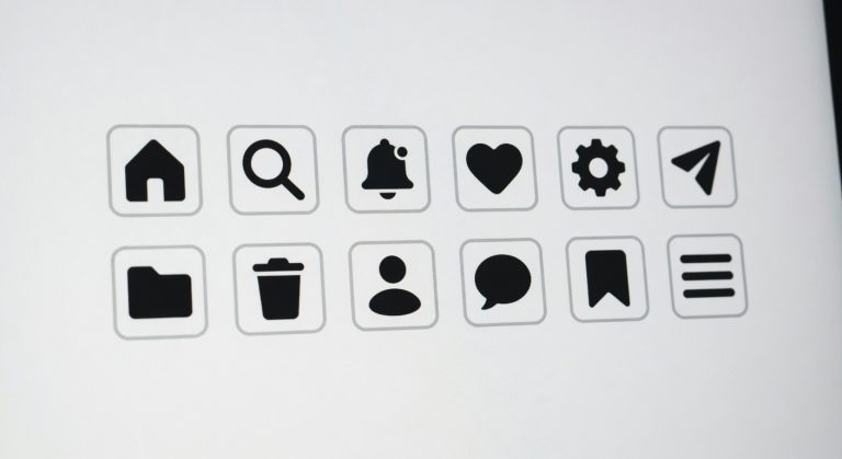 Why minimalist icons improve navigation speed